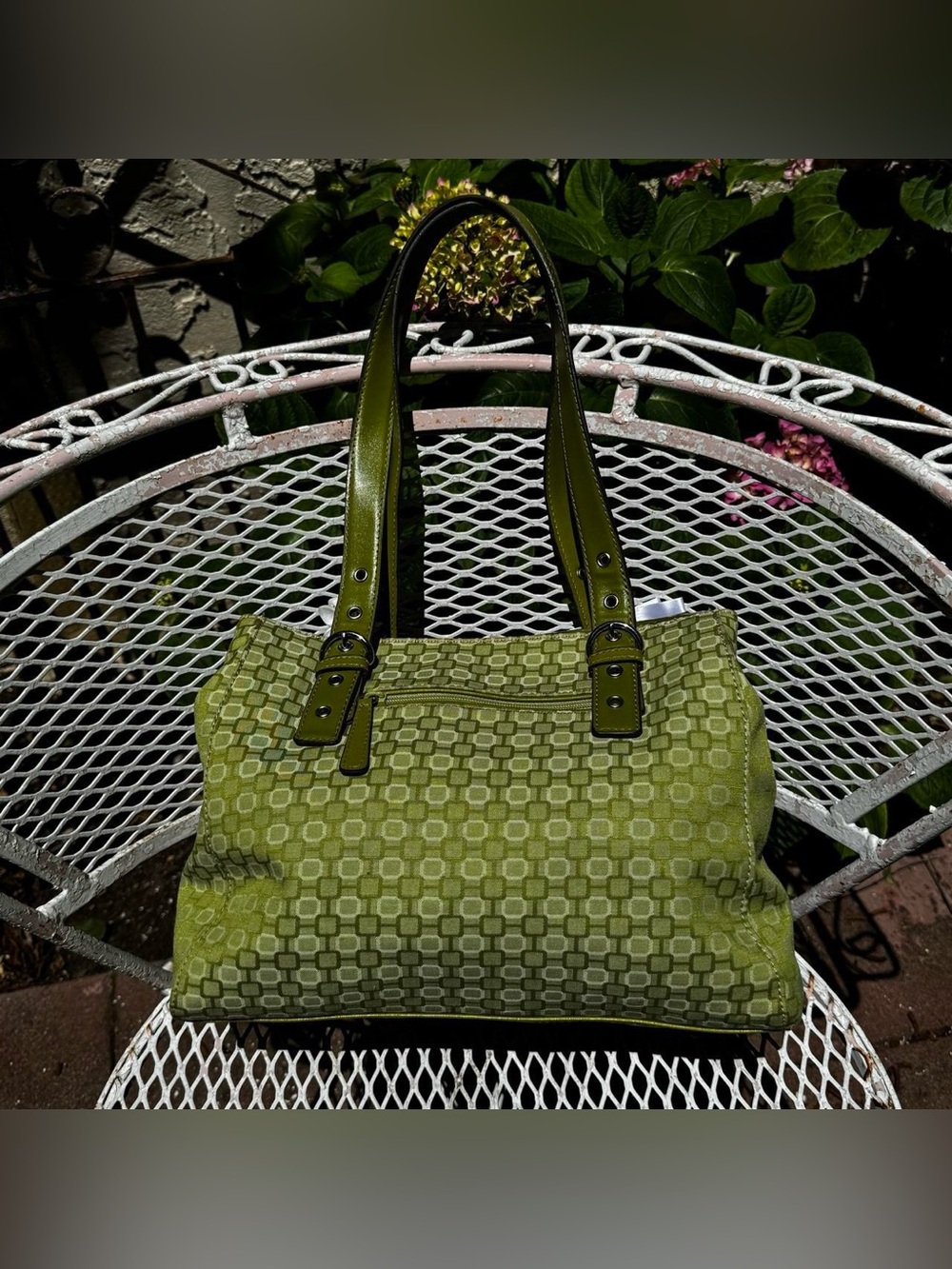 Adorable Lime Green Nine West Shoulder Bag - Picture 2 of 8